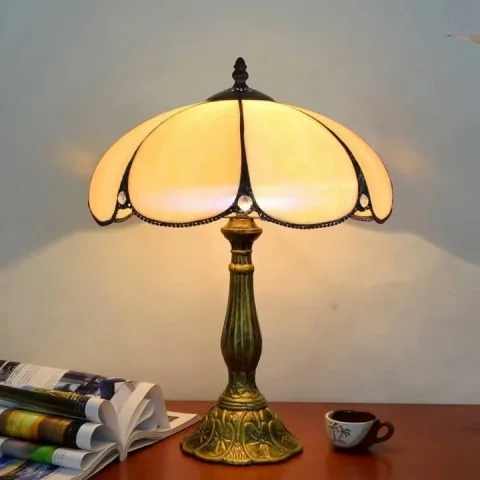 سهارة انتيكة صفراء
